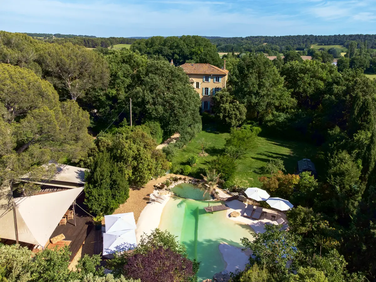 Vue aérienne de la Bastide des grands chênes