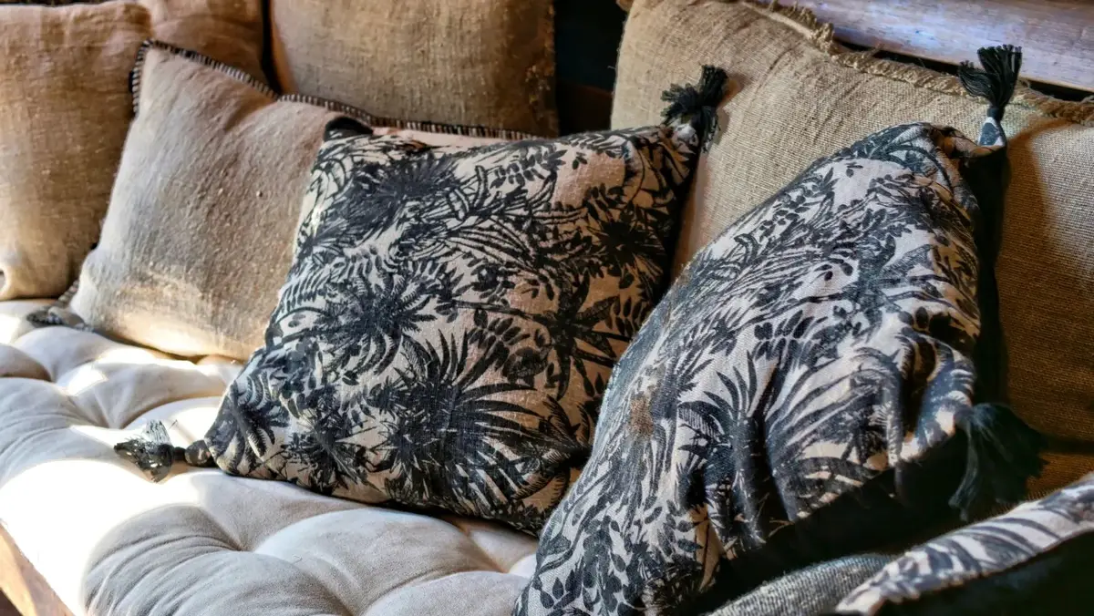 Divan confortable de la Bastide des grands chênes