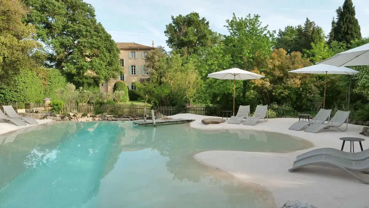 Piscine de la Bastide des grands chênes